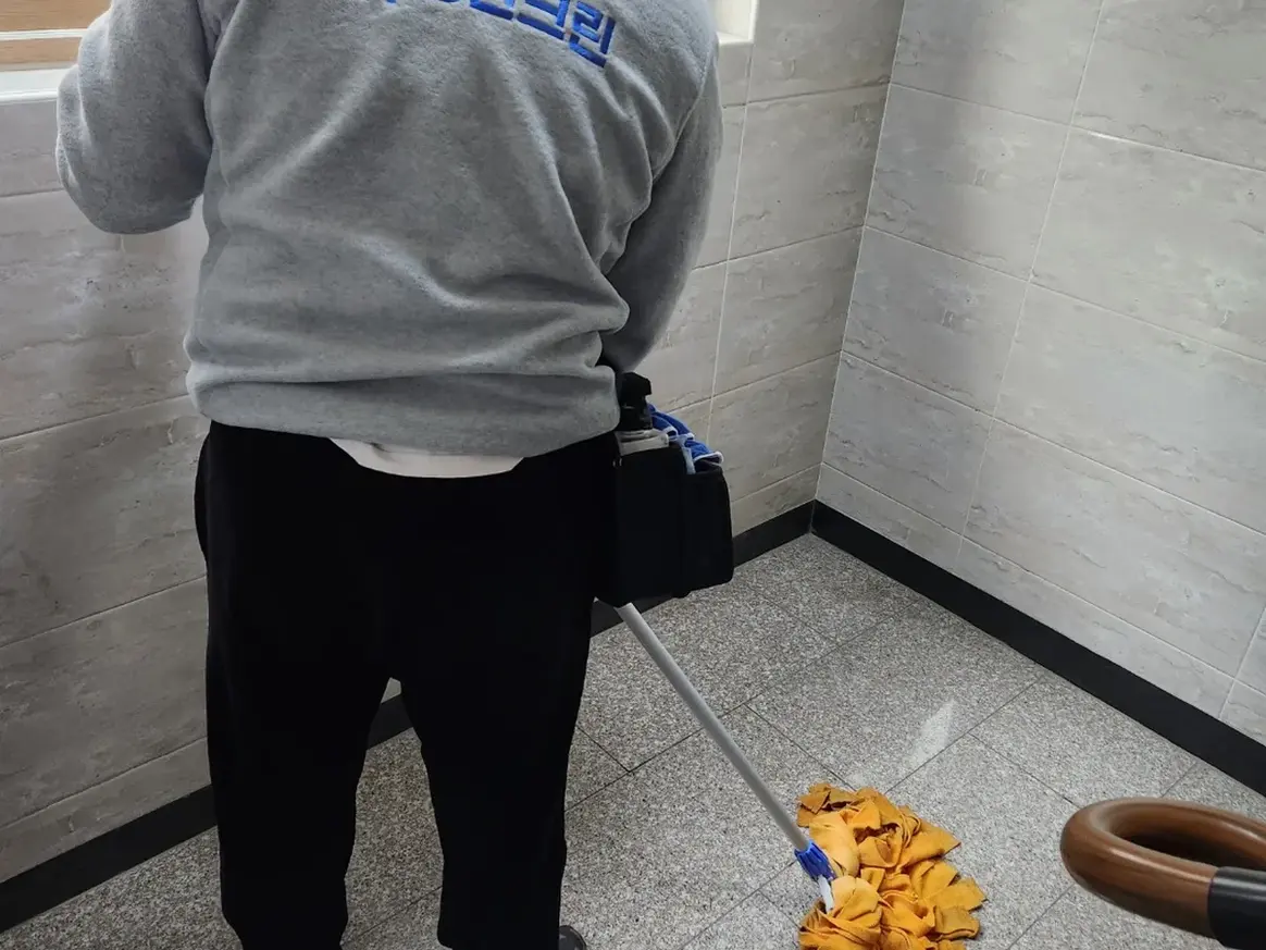 문경시 가은읍 건물 복도·대기 동선 야간 위생청소 사례 - 행진크린