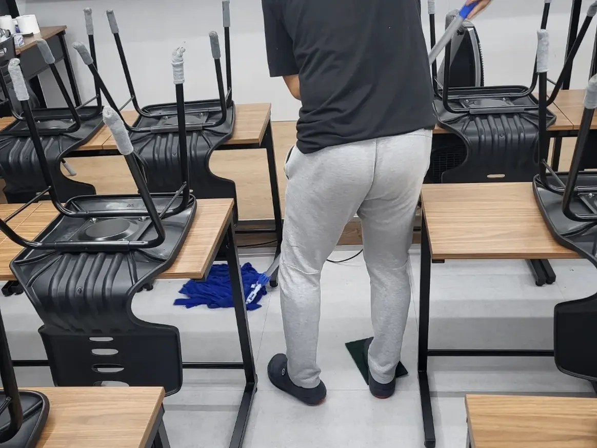 청송군 파천면 스터디카페 운영실·미팅룸 위생청소 사례 - 행진크린